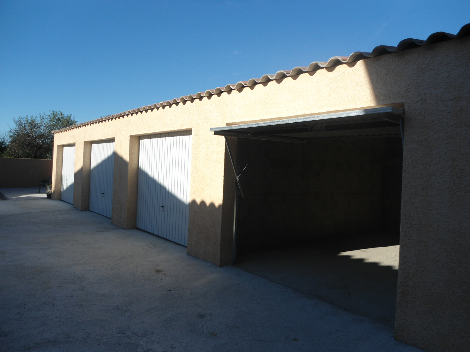 Image_, Garage, Vias, ref :MM 02