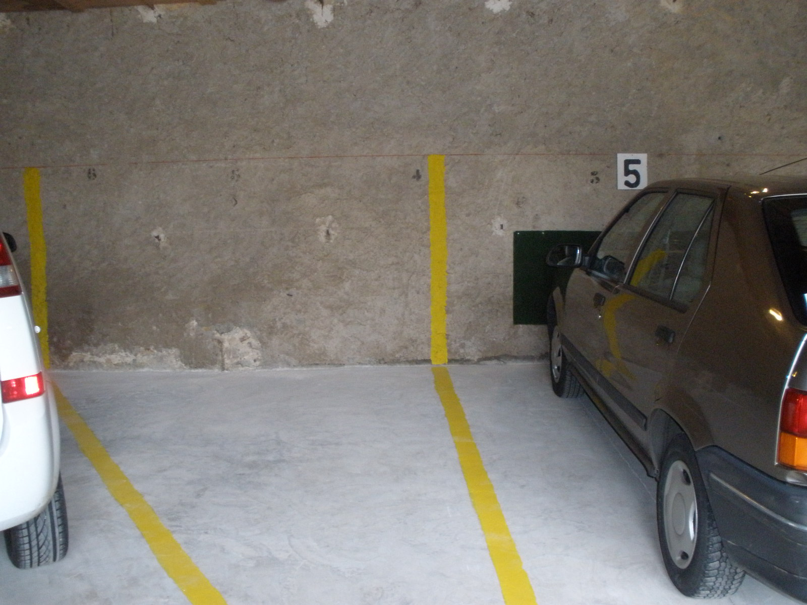 Image_, Parking, Vias, ref :B0256